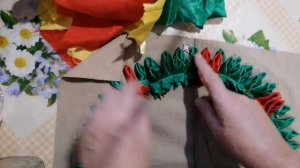 Коврик кругляш из атласных тканей.