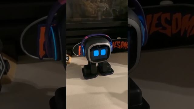 emo robot is to innocent ??