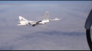Пуски крылатых ракет по объектам террористов в Сирии с борта Ту-160