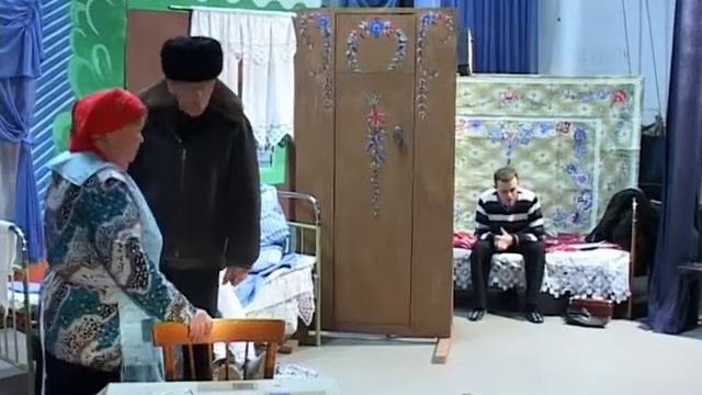Именины на костылях в постановке театра Черноисточинска