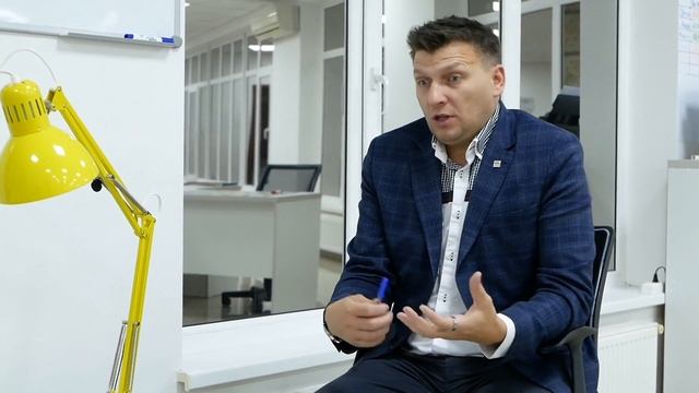 Как правильно: риелтор, риэлтор, агент, специалист, эксперт?