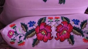Подушки, вышитые крестиком