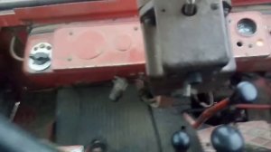 Осенняя вспашка. Т - 25 с самодельной фрезой в работе .