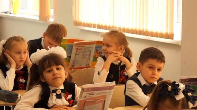 1"В" класс, школа №20, г.Королёв смотреть онлайн