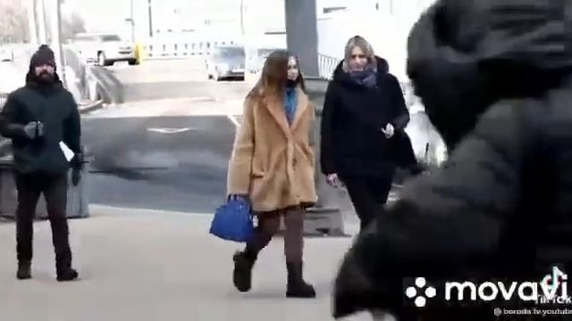 Мы по бреем ваш лобок будет чист как колобок!!! смотреть онлайн