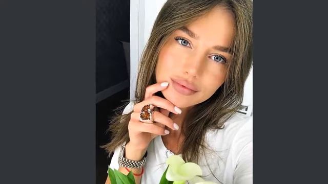 Певица Алекса сообщила как назвала дочь