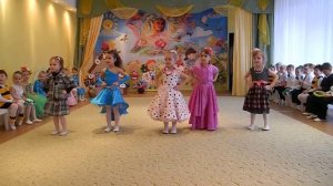 Кировоград. Танец модниц. 5.03.2014.