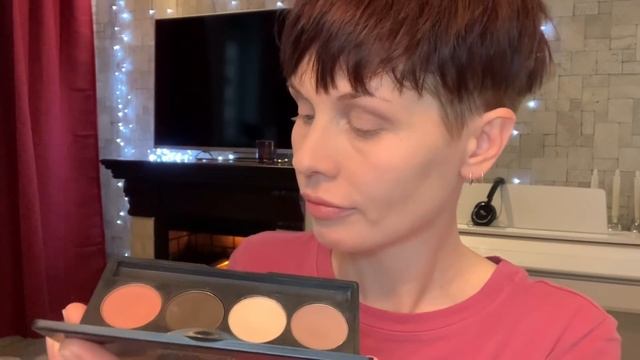 Анна Измайлова Отбеливающие полоски для зубов и яркая помада