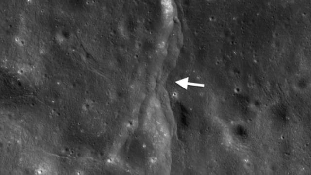 Ученые: Луна уменьшается в диаметре смотреть онлайн