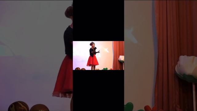 "Старый рояль" муз. М. Минкова, сл. А. Иванлова из К/ф "Мы из Джаза" смотреть онлайн