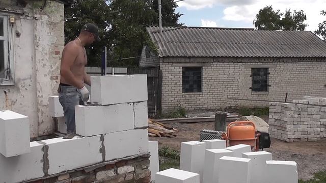 СТРОИМ ЛЕТНИЙ ДОМ ПО БЫСТРОМУ. смотреть онлайн