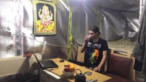 Живу в гараже, ничего не имею, но при этом СОСТОЯНИЕ - что Я ВСЕГО ДОБИЛСЯ..