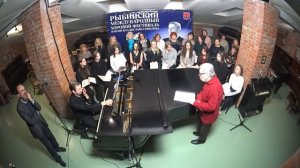 Виктор Кожухин и женский хор "Соколята".