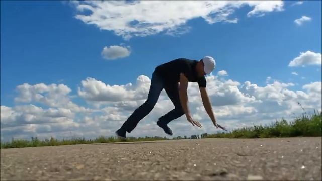 Разминка в дороге/Warm up on the way (B.Boy Fitness^)) смотреть онлайн