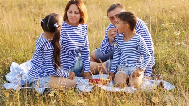 Семейная фотосессия. Розовая свадьба. Годовщина свадьбы 10 лет