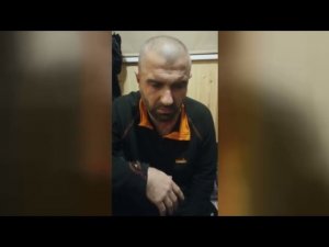 В Москве полицейские задержали мужчин, напавших с пистолетом и дубинкой на супругов