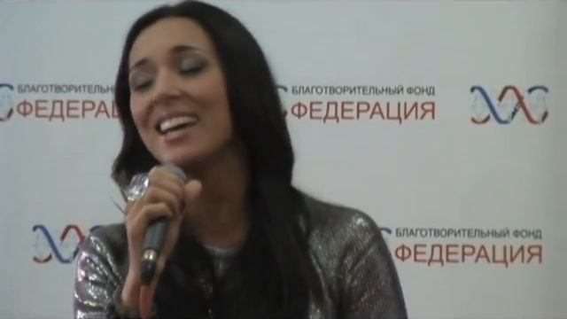 Алсу. "Поговори со мною, мама"... Live смотреть онлайн