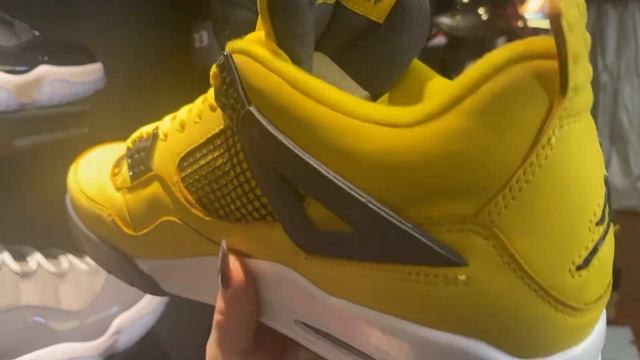Aj4 yellow смотреть онлайн