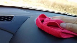 Hyundai CRETA полируем пластик салона.