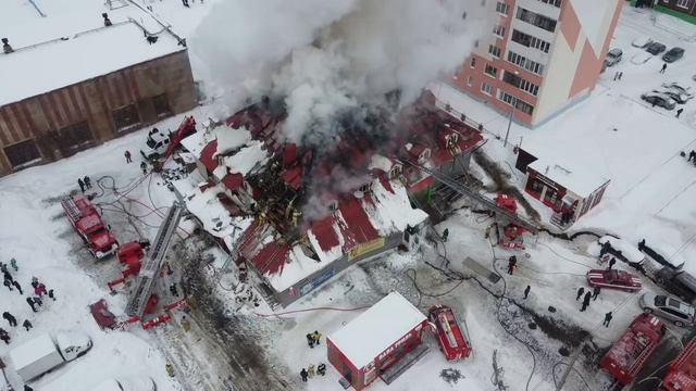Пожар в Стерлитамаке в здании, где находился ночной клуб! 01.03.2021 смотреть онлайн