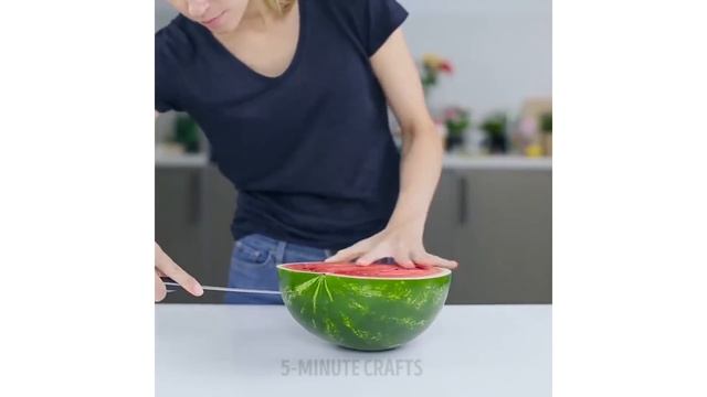 20 ГЕНИАЛЬНЫХ ЛАЙФХАКОВ С ЕДОЙ КОТОРЫЕ ИЗМЕНЯТ ВАШИ ПРИВЫЧКИ ЗА СТОЛОМ смотреть онлайн