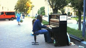Уличный Виртуоз . Пианино.Нарезка.