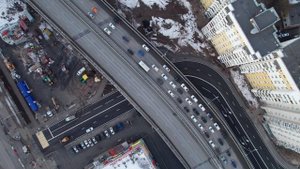 Нанесли разметку и включили светофоры на 22 Партсъезда в Самаре