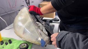 Полное восстановление фар, которым ставят прогулы на свалке. HEADLIGHTS TUNING PEUGEOT 307