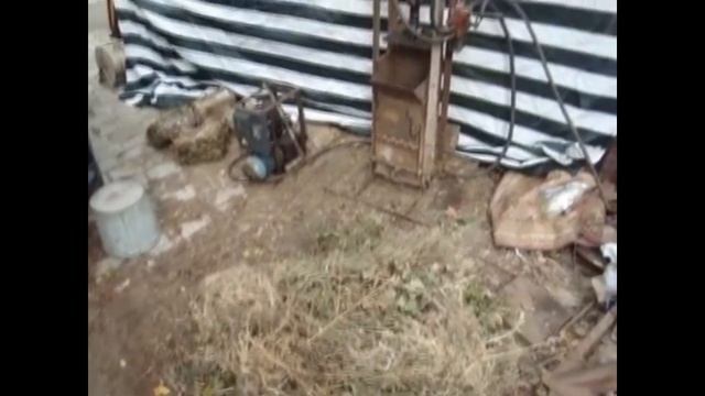 Поленья из опавших листьев. Бизнес идея в гараже на дровах и пеллетах из листьев смотреть онлайн