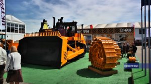 Самый мощный российский бульдозер представили на выставке «Уголь России и майнинг»