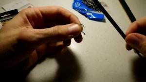 Как заточить крючок до бритвенной остроты и проверить остроту крючка1.mp4