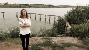 Жанна Малова - р.н.п. _На улице дождик_ .