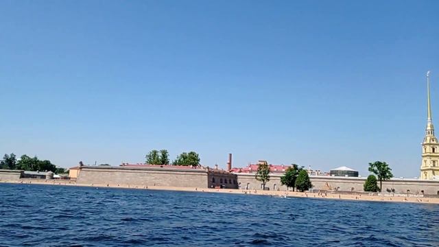 Красота Санкт-Петербурга! Вид с Невы