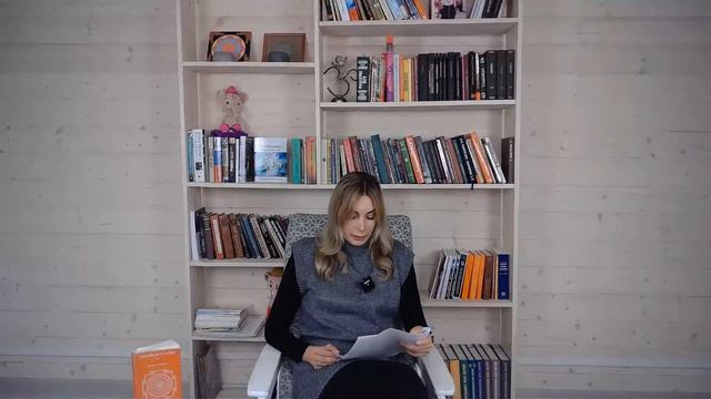 Первоисточники Йоги. "Принципы Тантры" Шриюкта Шива Чандры. Глава 6 "Почетание Деват", стр.298-303 смотреть онлайн