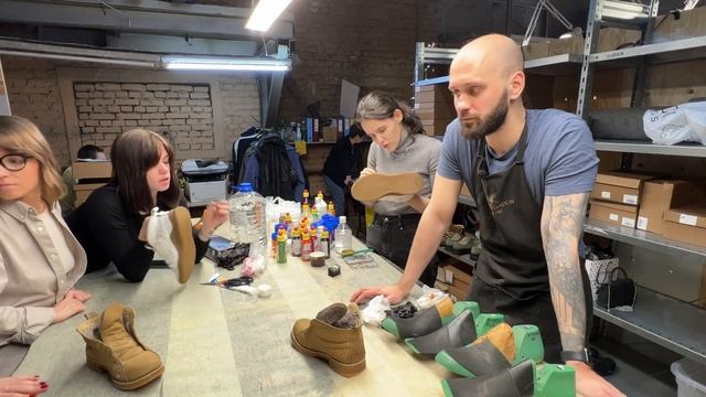 Мастер-класс по реставрации на обувном производстве Mislistudio? смотреть онлайн