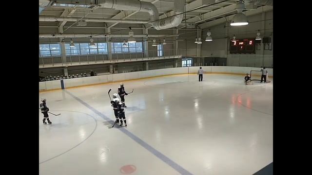 Хоккейный матч среди детей 2006 г.р Южный Урал (Орск) - Факел (Екатеринбург) смотреть онлайн