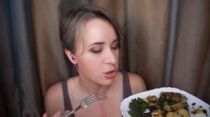 АСМР ИТИНГ по-домашнему ? ASMR Eating & Whisper