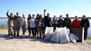 В Красноселькупе прошёл экологический субботник "Вода России"