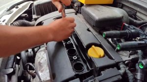 Замена свечей зажигания. Opel astra h z16xer. Опель астра 1.6 бензин