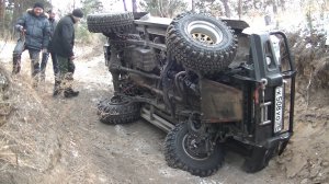 Уложили Сурфа на бок... (Toyota Surf overturned)