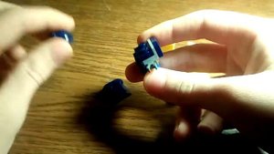 как сделать лего человечка из Among Us.