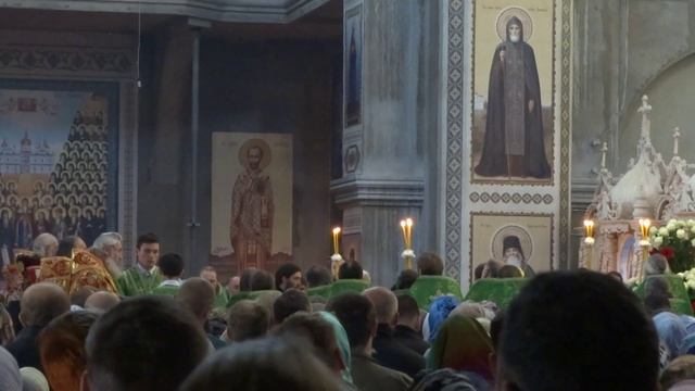 Земли Волынския преславна подвижника / и обители Почаевския достойна насельника смотреть онлайн