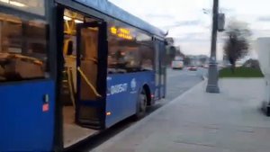Автобус Лиаз-6213.22 следует по маршруту т63 Москва