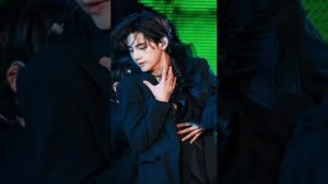 КАК ЖИТЬ БЕЗ ТЕБЯ КИМ ТЭХЕН ??????