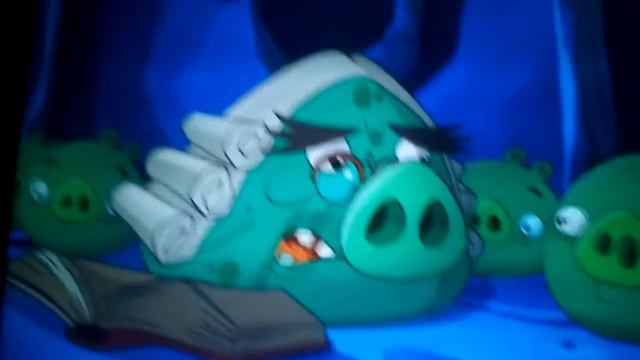 Angry birds toons pig possessed clip смотреть онлайн
