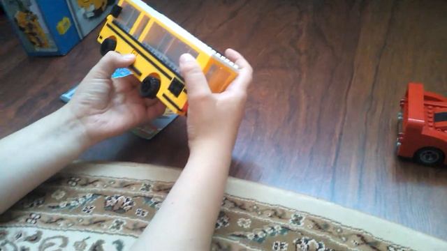 Школьный Автобус смотреть онлайн