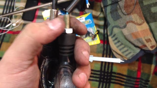 MotoChannel - нюансы при замене указателей поворота смотреть онлайн