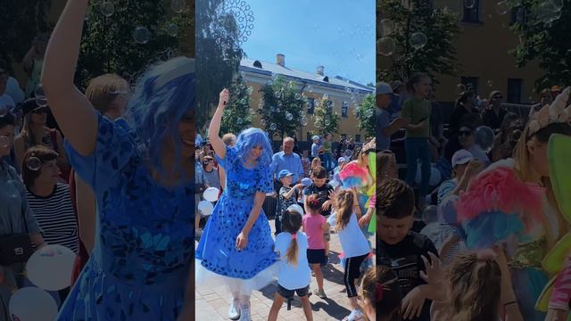Шоу мыльных пузырей Оксаны Логро