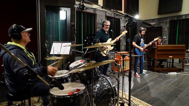 Leonid & Friends- Introduction to Introduction смотреть онлайн