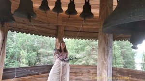 Людмила Тарасова, колокольный звон в музее «Малые Корелы»